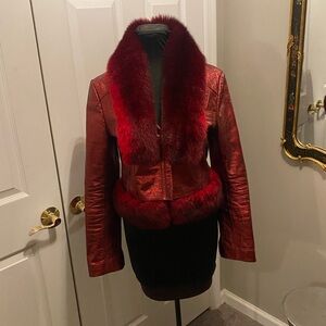 Etoile Vierge Metallic Ruby Red Leather Jacket
With Eco-Fur Scarf & belt EUC S